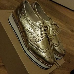 Shellys London Gold Wingtip Oxfords